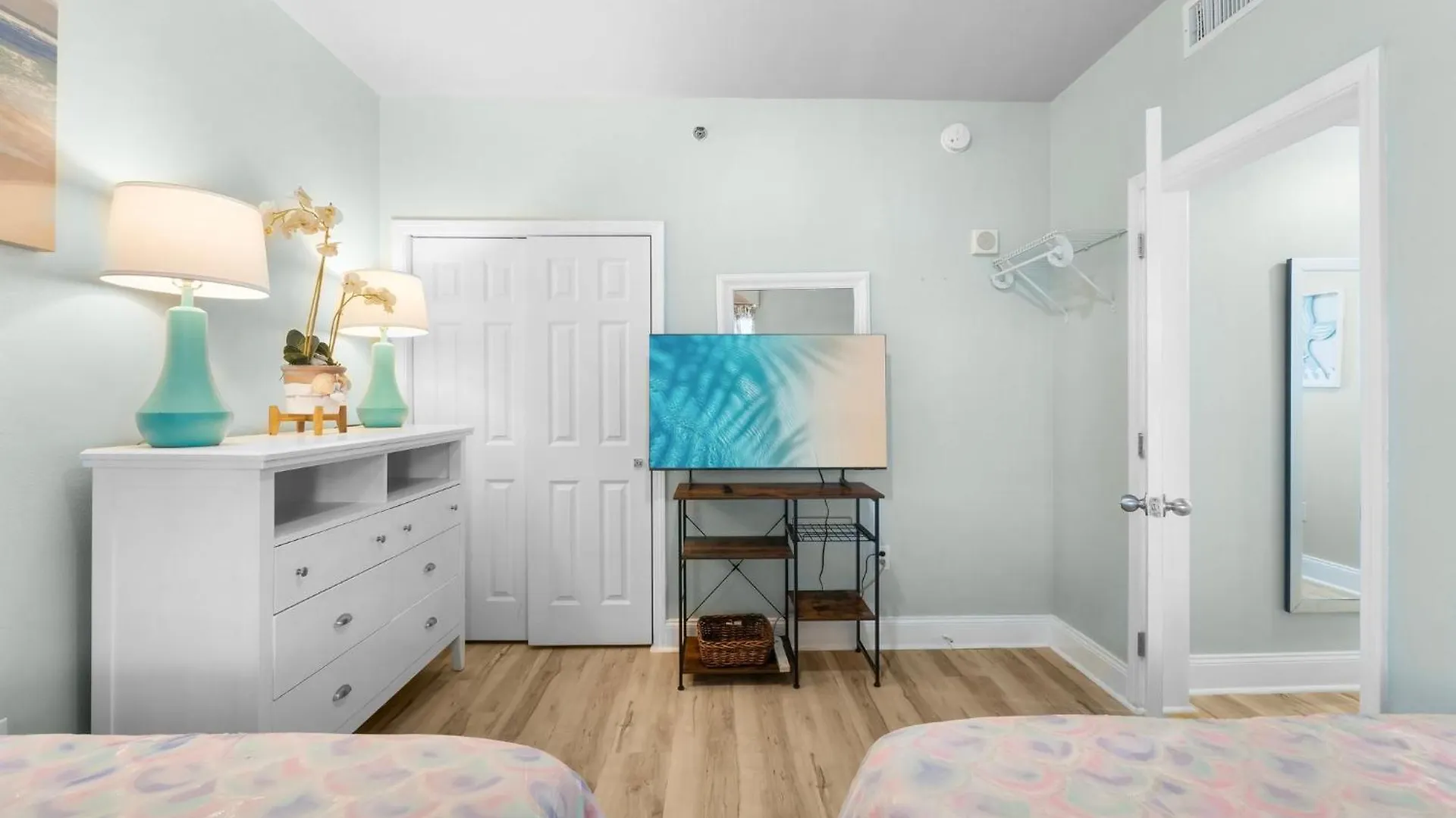 Beach & Ocean Views! Steps To Beach & Dining, Sleeps 9! Dolce Vita Getaways Pcb Panama City Beach
