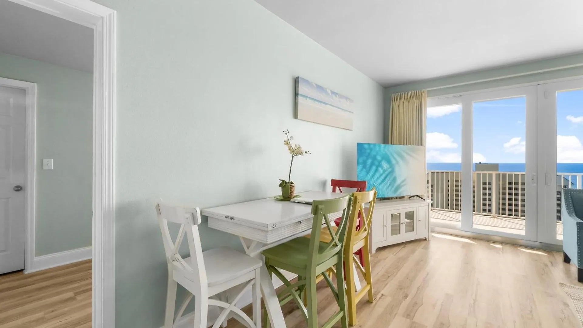 Beach & Ocean Views! Steps To Beach & Dining, Sleeps 9! Dolce Vita Getaways Pcb Panama City Beach