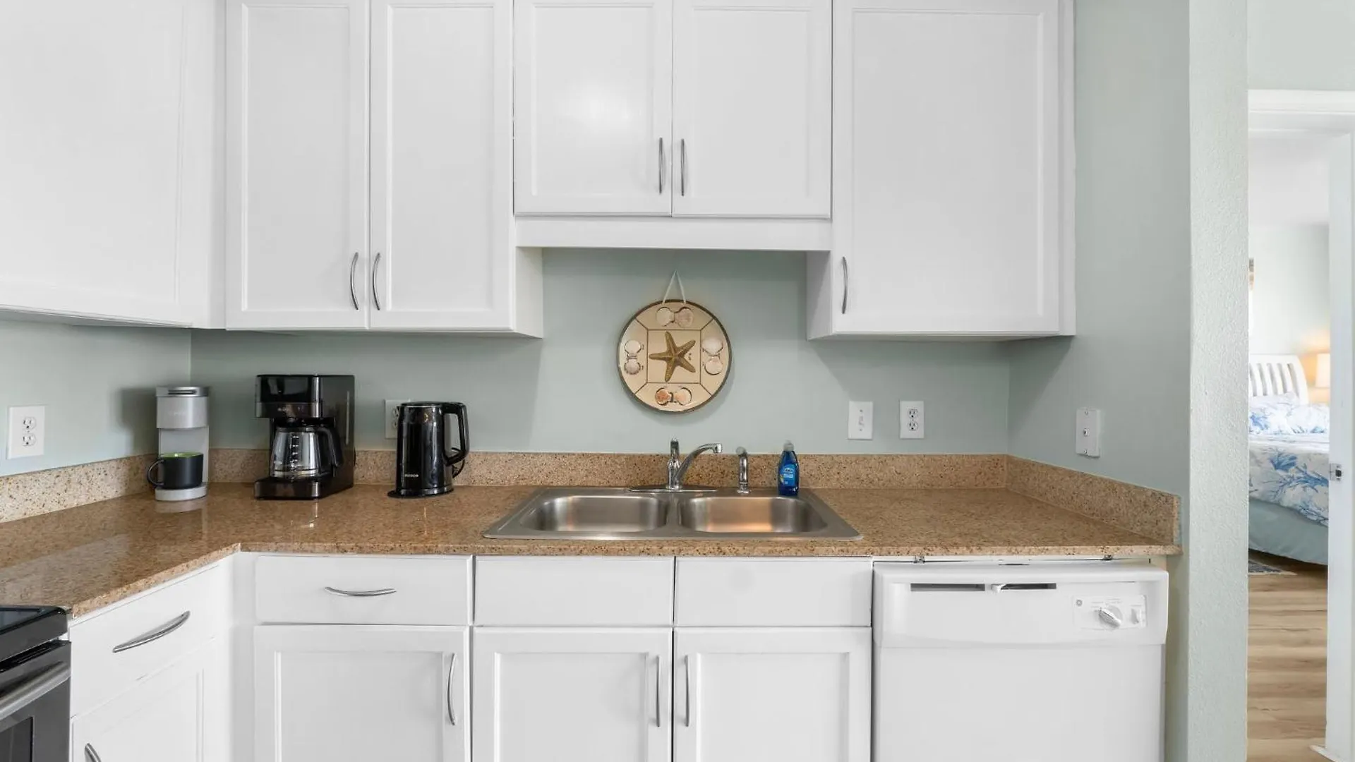 Apartment Beach & Ocean Views! Steps To Beach & Dining, Sleeps 9! Dolce Vita Getaways Pcb Panama City Beach